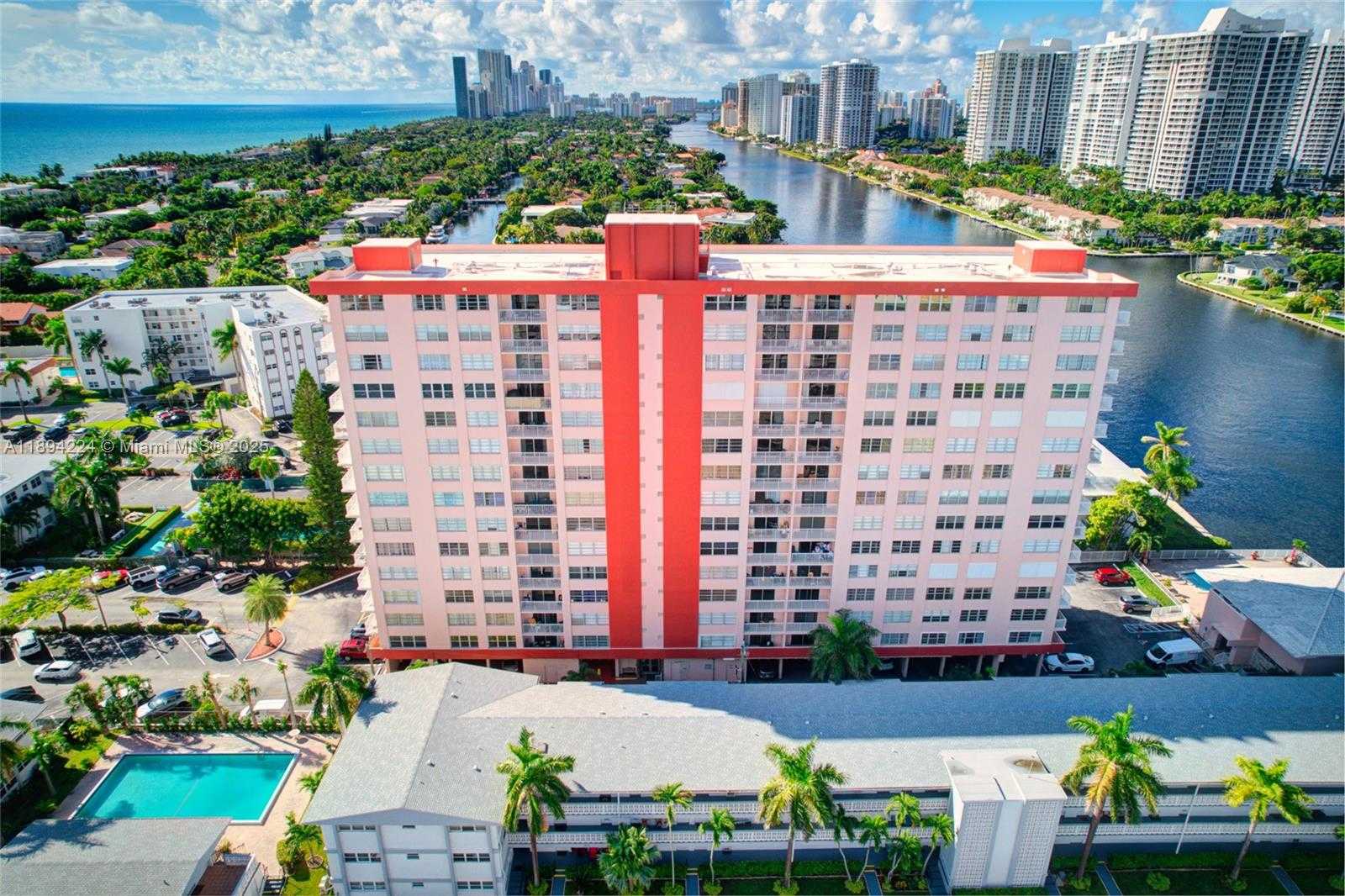 Small Image of 3161 SOUTH OCEAN DR #1201, Hallandale Beach Number 3