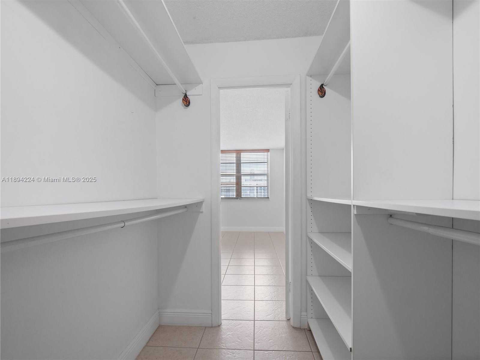 Small Image of 3161 SOUTH OCEAN DR #1201, Hallandale Beach Number 34