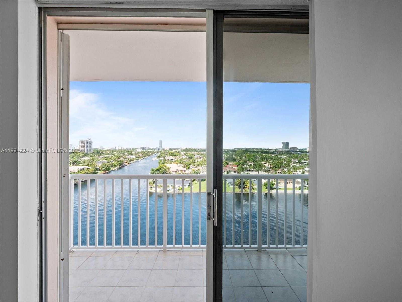 Small Image of 3161 SOUTH OCEAN DR #1201, Hallandale Beach Number 8