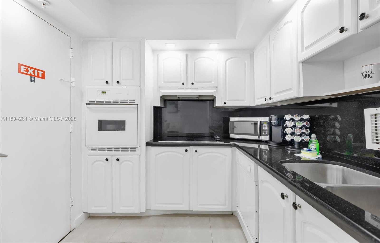 Small Image of 3901 SOUTH OCEAN DR #8C, Hollywood Number 7
