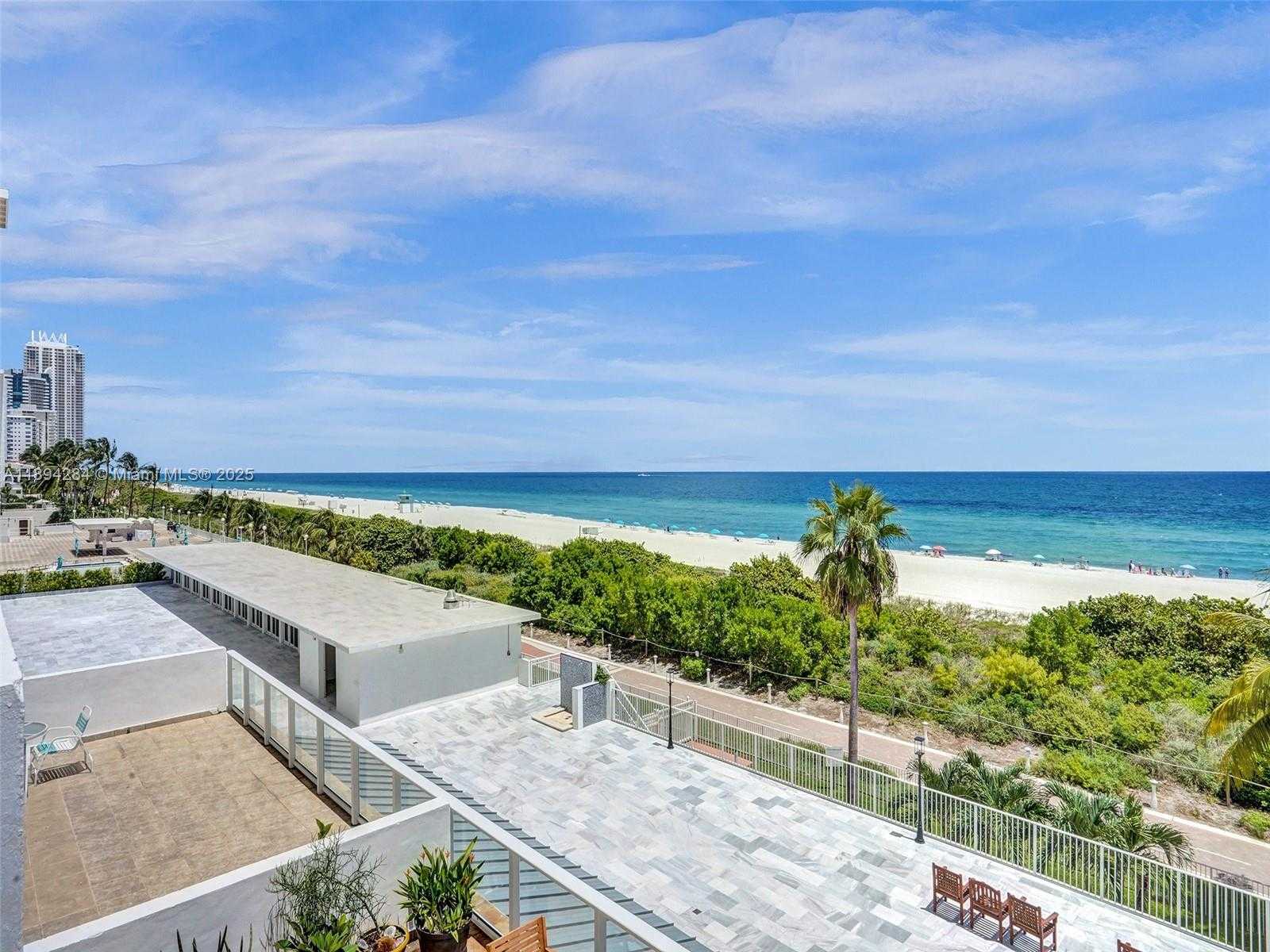 Small Image of 5601 COLLINS AVE #504, Miami Beach Number 27