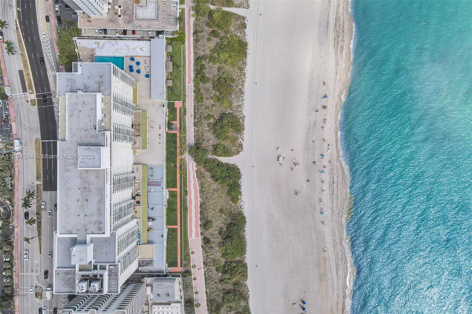 Small Image of 5601 COLLINS AVE #504, Miami Beach Number 39