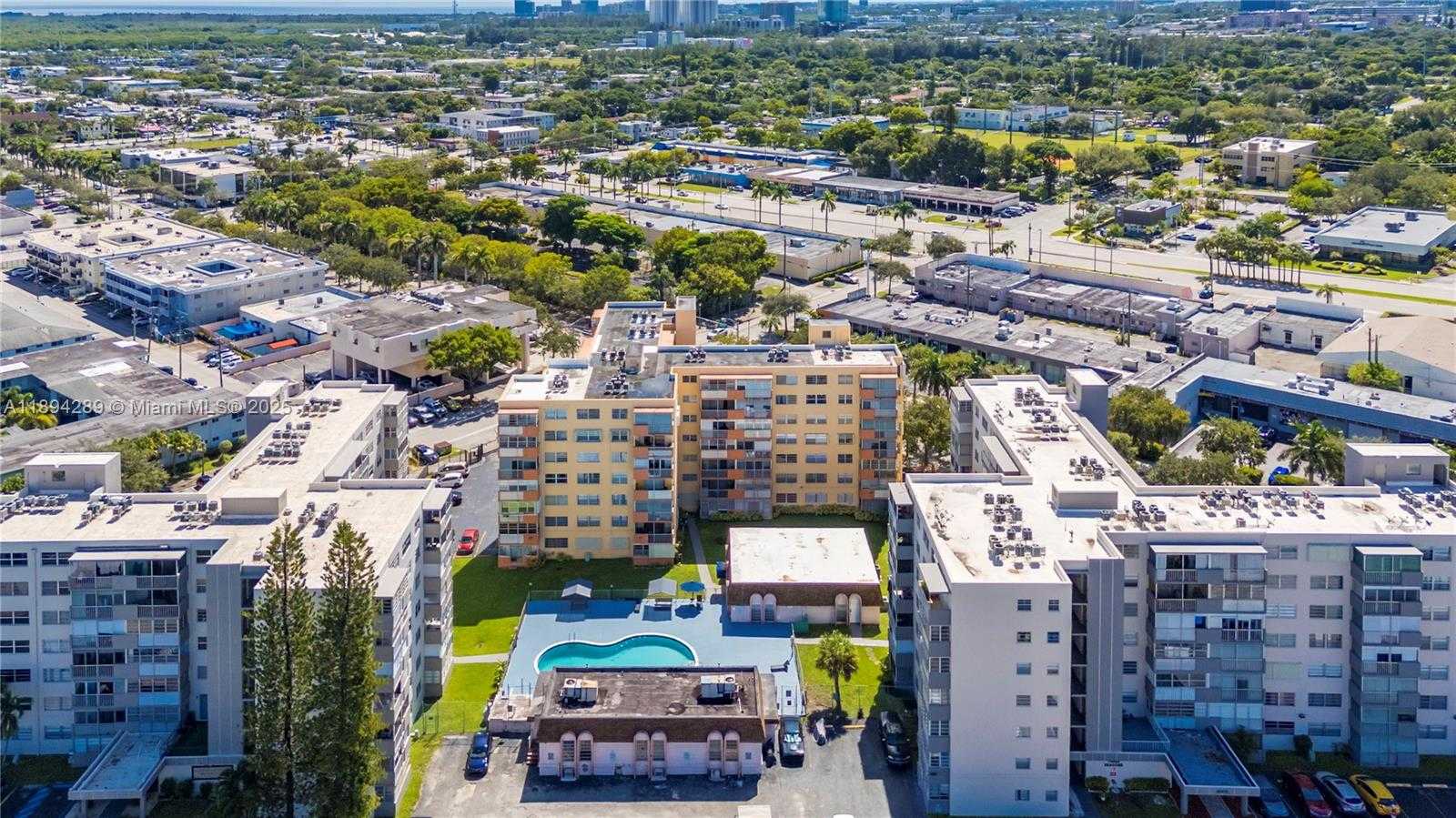 Small Image of 16400 NORTH EAST 17TH AVE #601, North Miami Beach Number 18