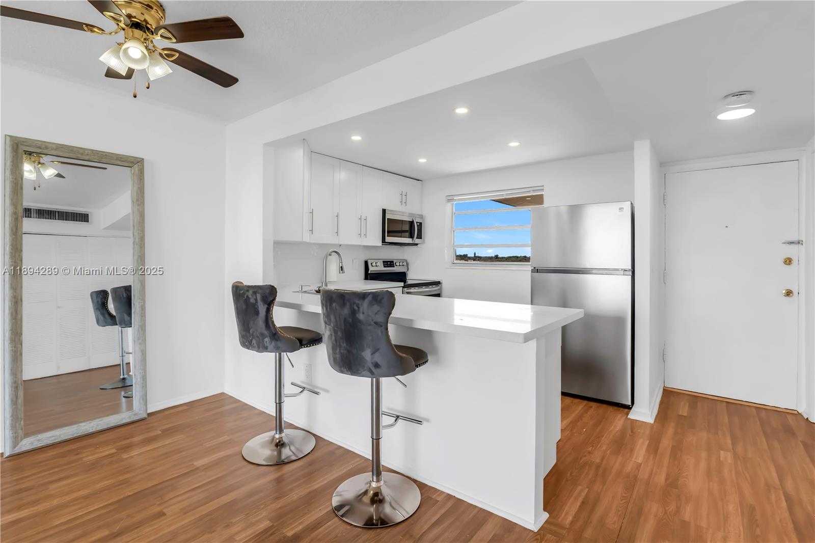 Small Image of 16400 NORTH EAST 17TH AVE #601, North Miami Beach Number 4