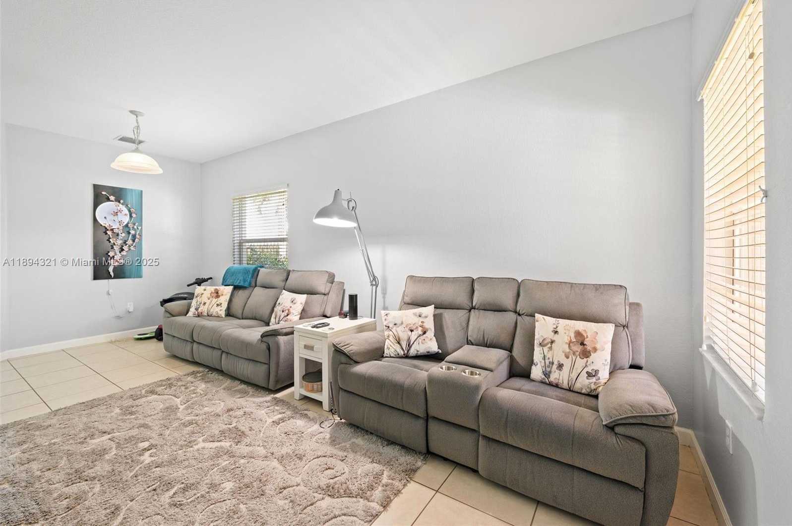 Small Image of 22424 SOUTH WEST 89TH PATH, Cutler Bay Number 4