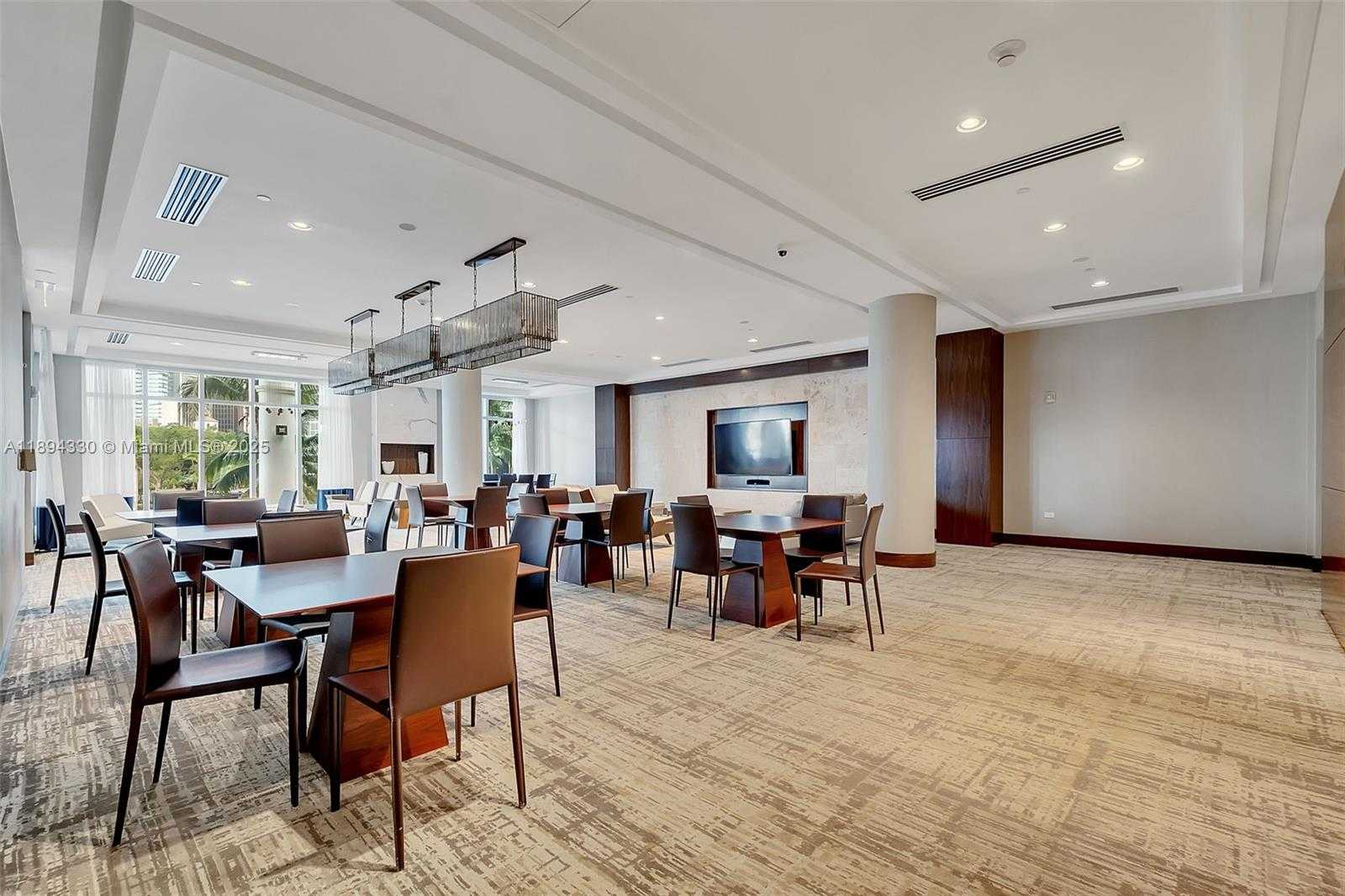 Small Image of 801 BRICKELL KEY BLVD #1601, Miami Number 30