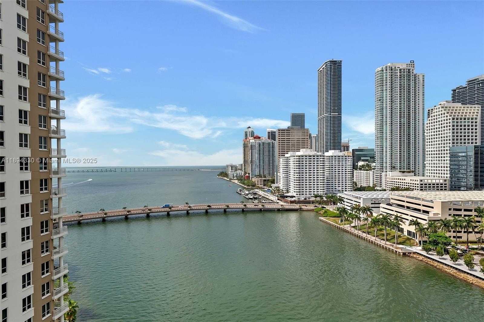 Small Image of 801 BRICKELL KEY BLVD #1601, Miami Number 4