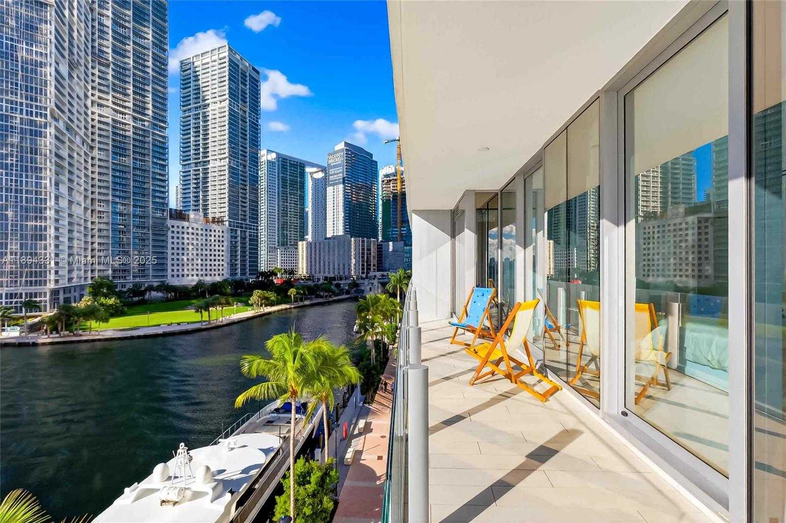 Small Image of 300 BISCAYNE BOULEVARD WAY #501E, Miami Number 23