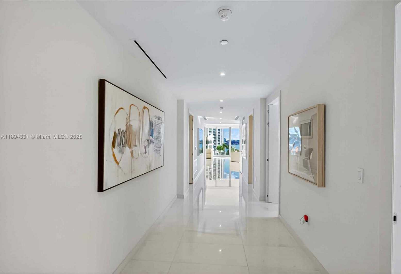 Small Image of 300 BISCAYNE BOULEVARD WAY #501E, Miami Number 30