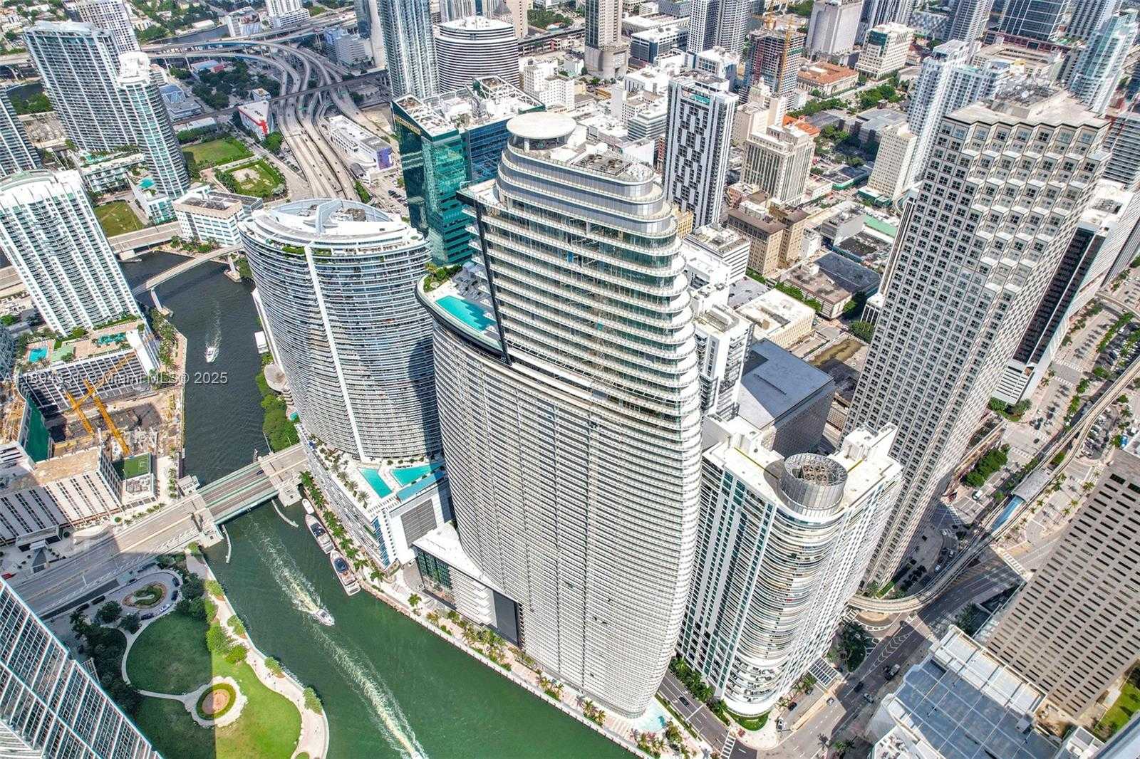 Small Image of 300 BISCAYNE BOULEVARD WAY #501E, Miami Number 44