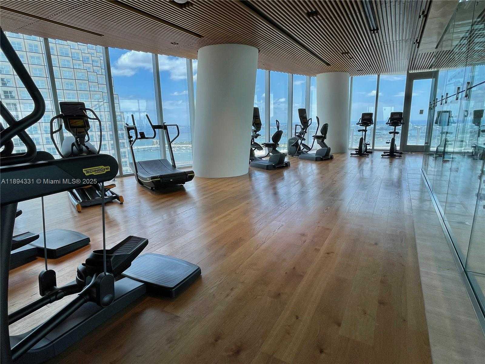 Small Image of 300 BISCAYNE BOULEVARD WAY #501E, Miami Number 52