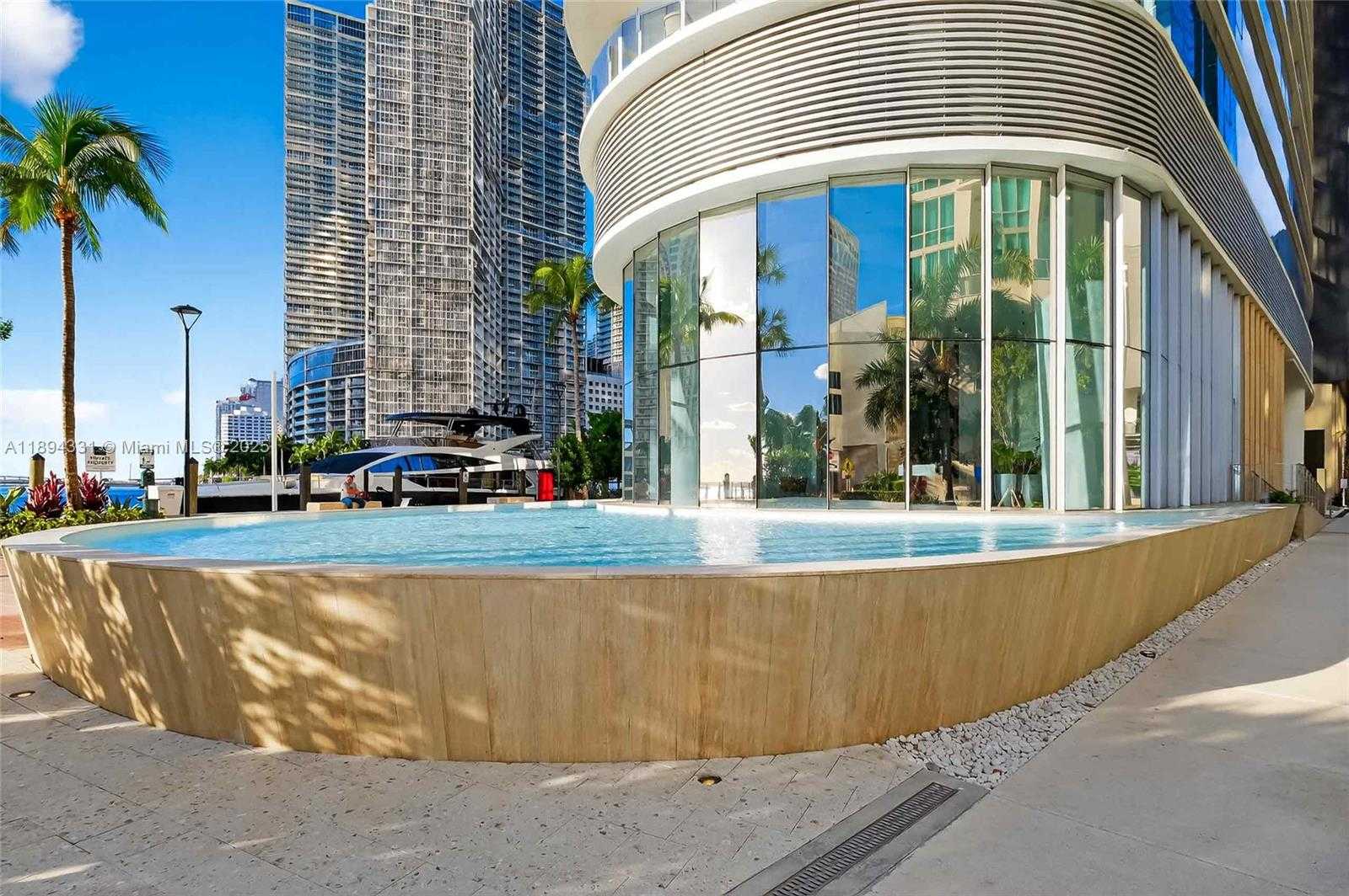 Small Image of 300 BISCAYNE BOULEVARD WAY #501E, Miami Number 67
