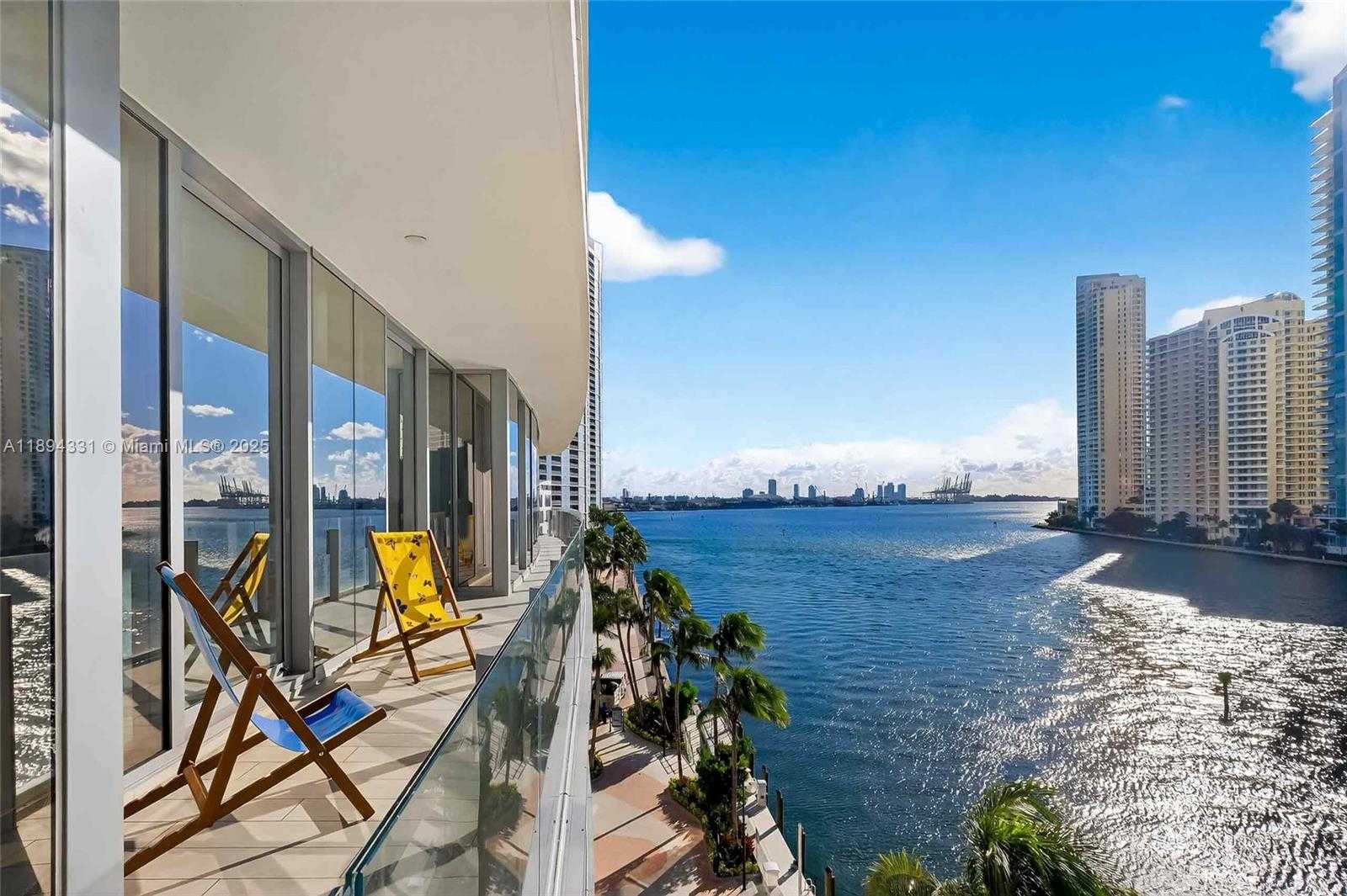 Small Image of 300 BISCAYNE BOULEVARD WAY #501E, Miami Number 69