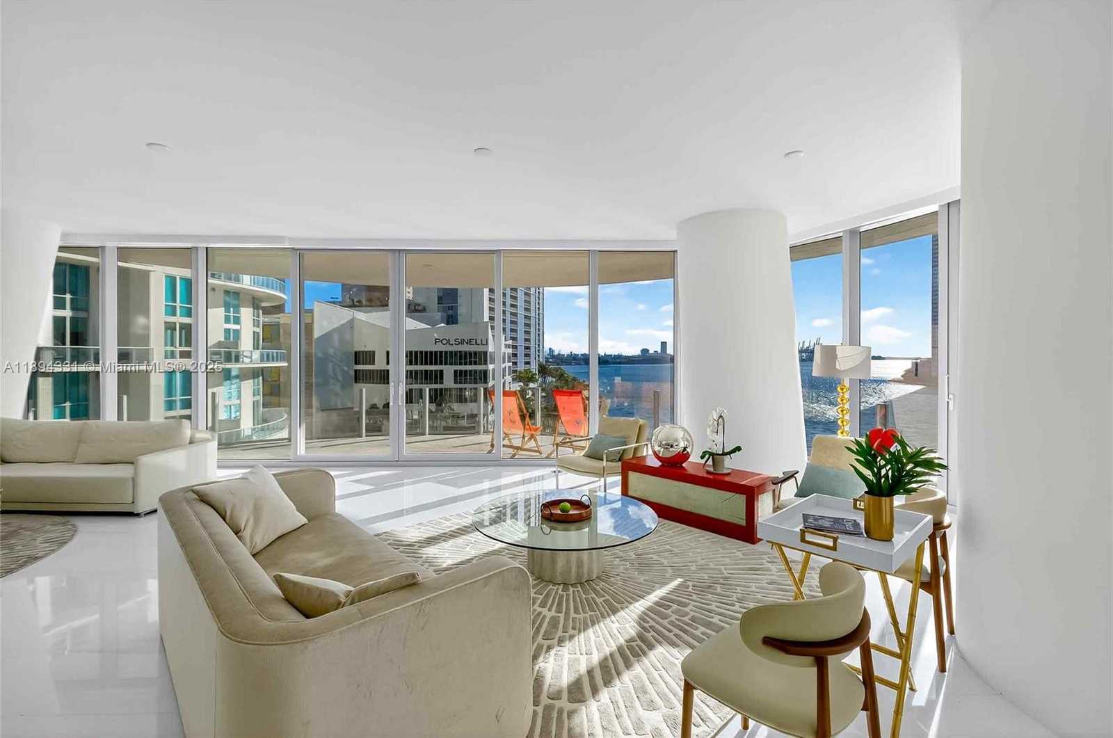 Small Image of 300 BISCAYNE BOULEVARD WAY #501E, Miami Number 7