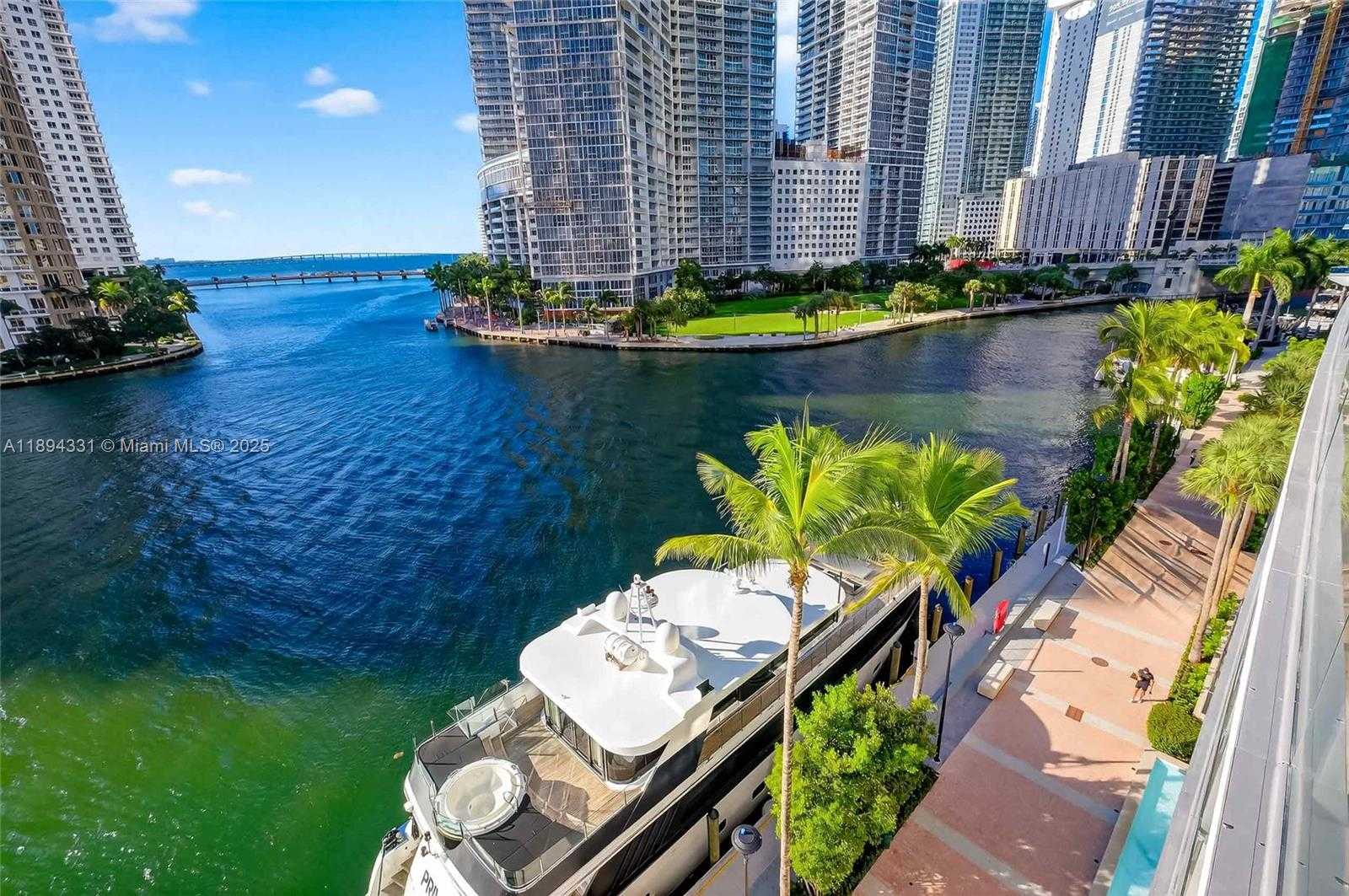 Small Image of 300 BISCAYNE BOULEVARD WAY #501E, Miami Number 76