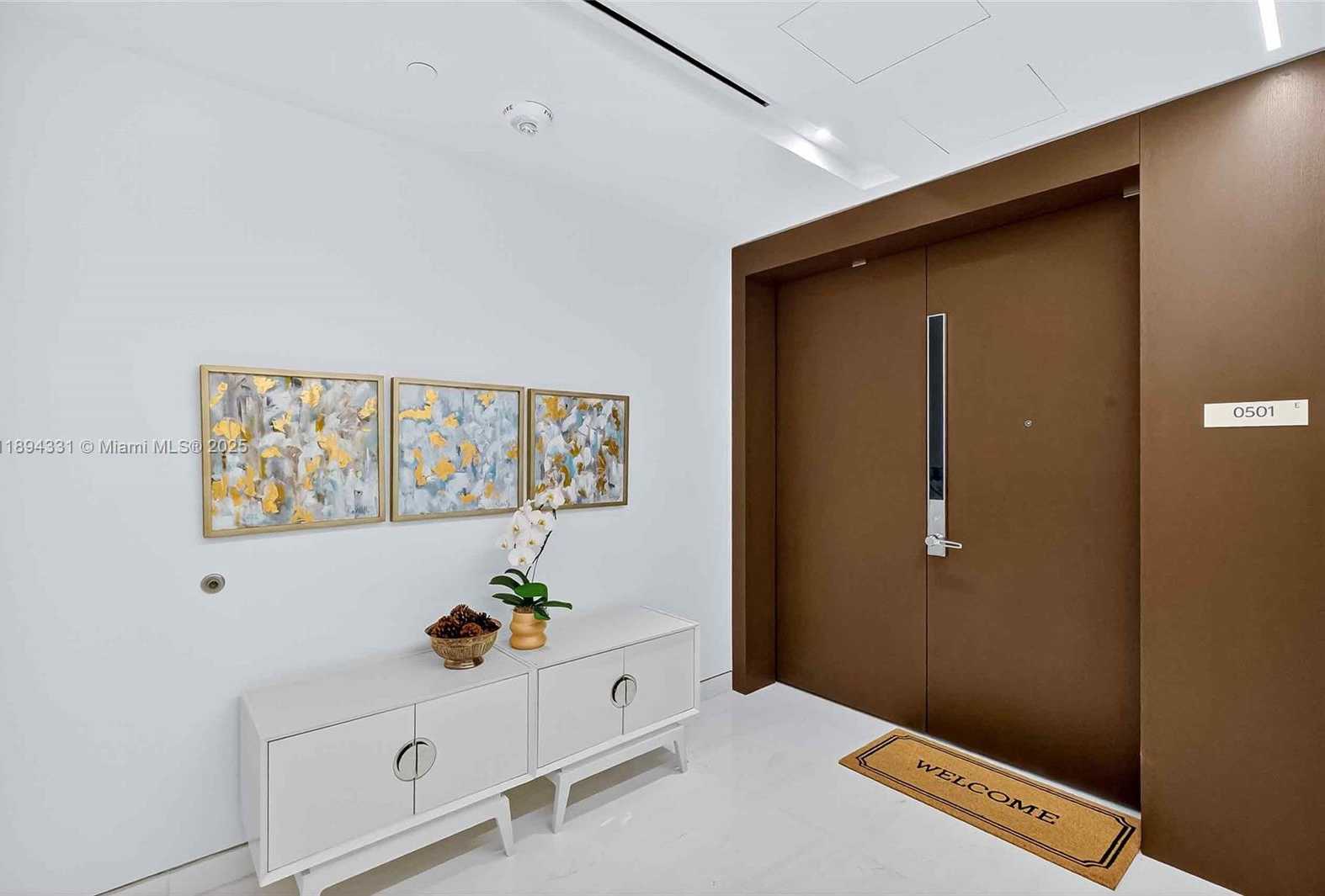 Small Image of 300 BISCAYNE BOULEVARD WAY #501E, Miami Number 78