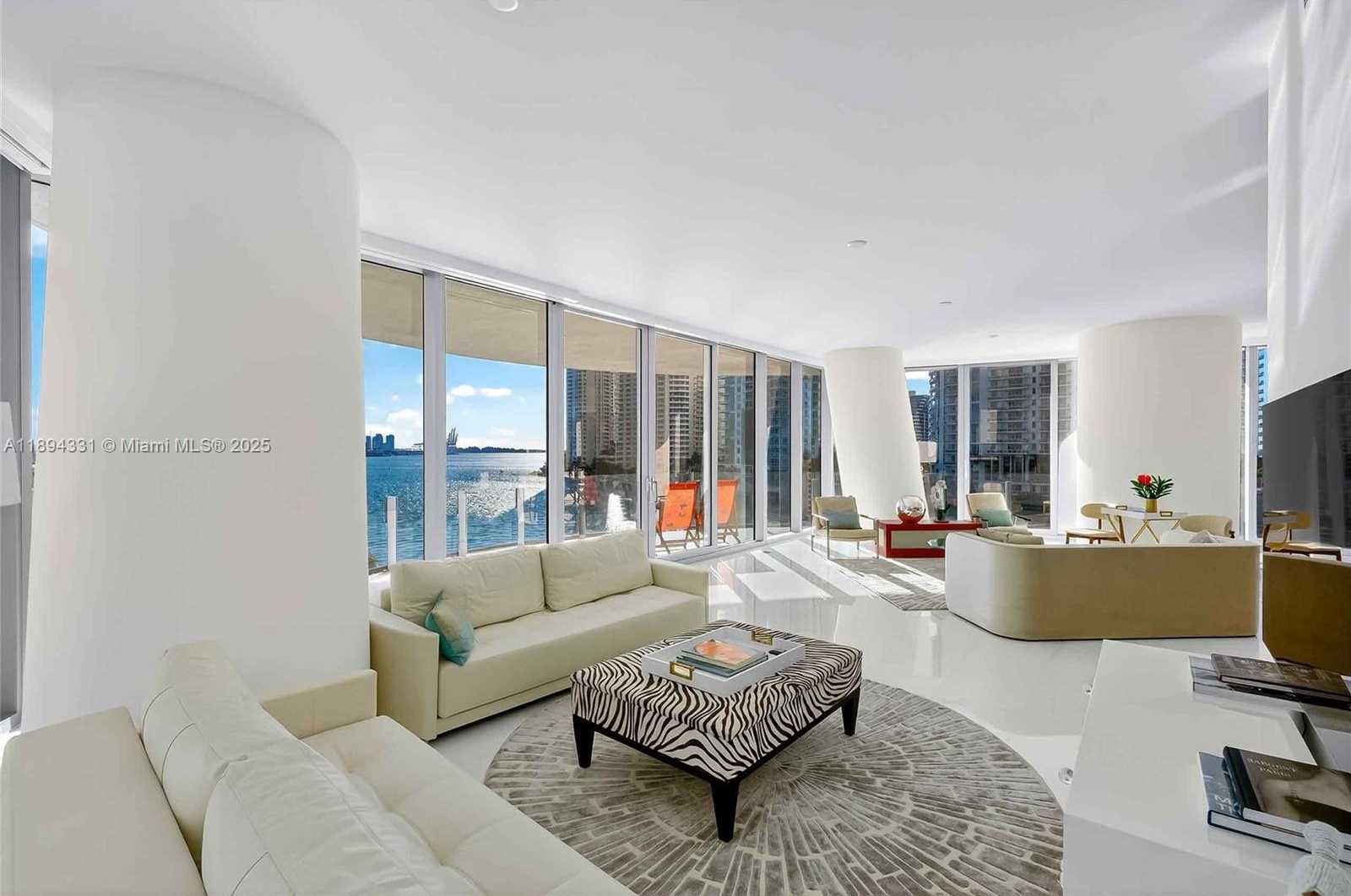 Small Image of 300 BISCAYNE BOULEVARD WAY #501E, Miami Number 9