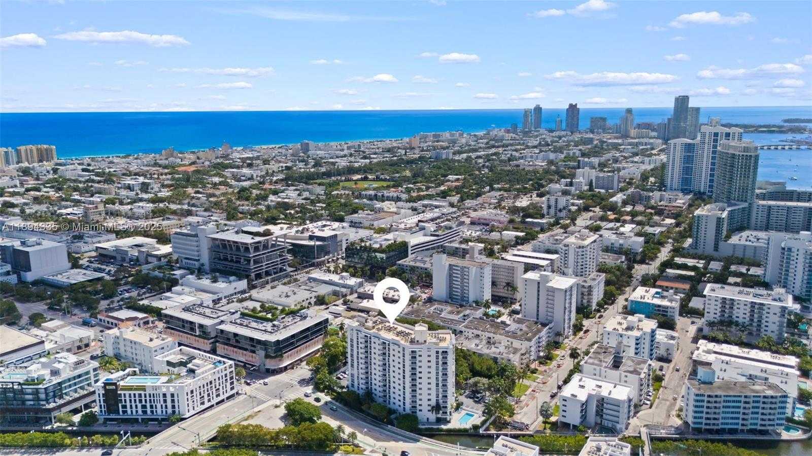 Small Image of 1688 WEST AVE #1004, Miami Beach Number 15
