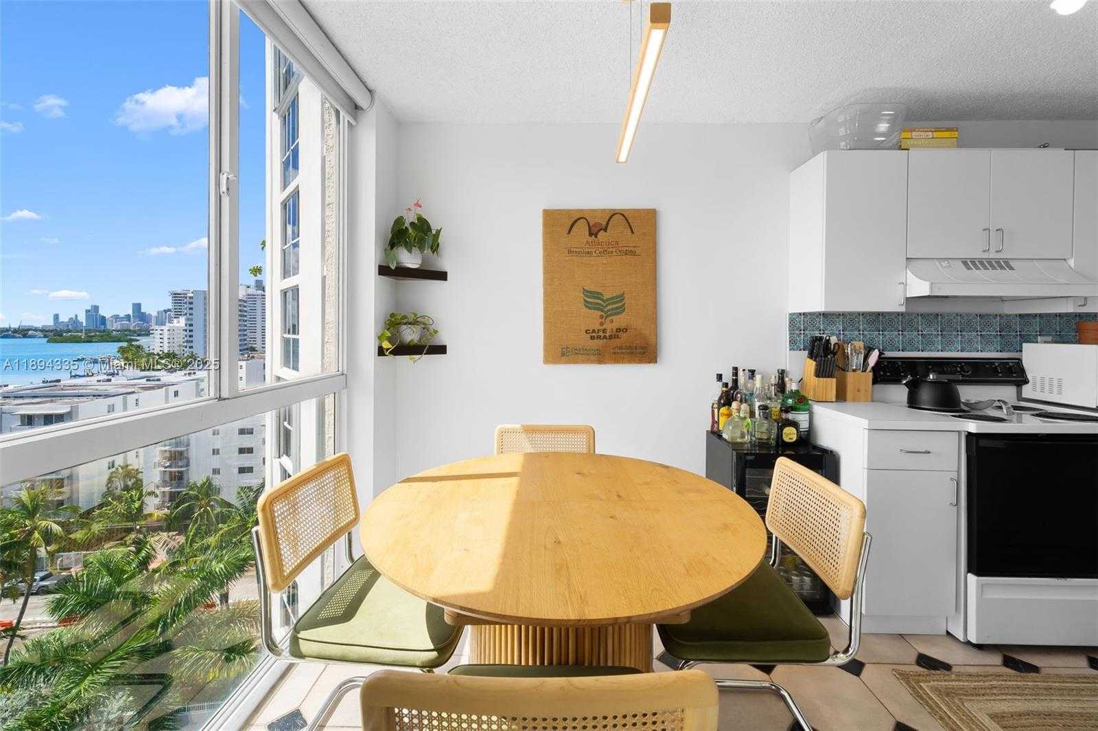 Small Image of 1688 WEST AVE #1004, Miami Beach Number 7