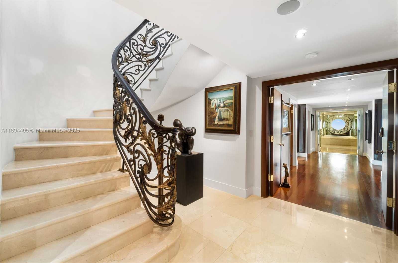 Small Image of 7000 ISLAND BLVD #PH-02, Aventura Number 18