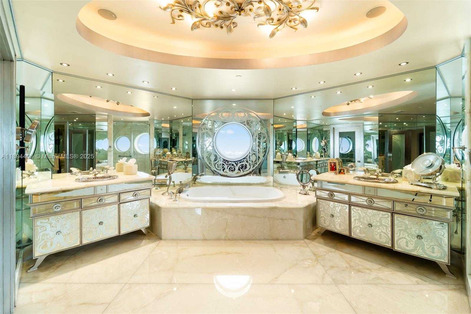 Small Image of 7000 ISLAND BLVD #PH-02, Aventura Number 23