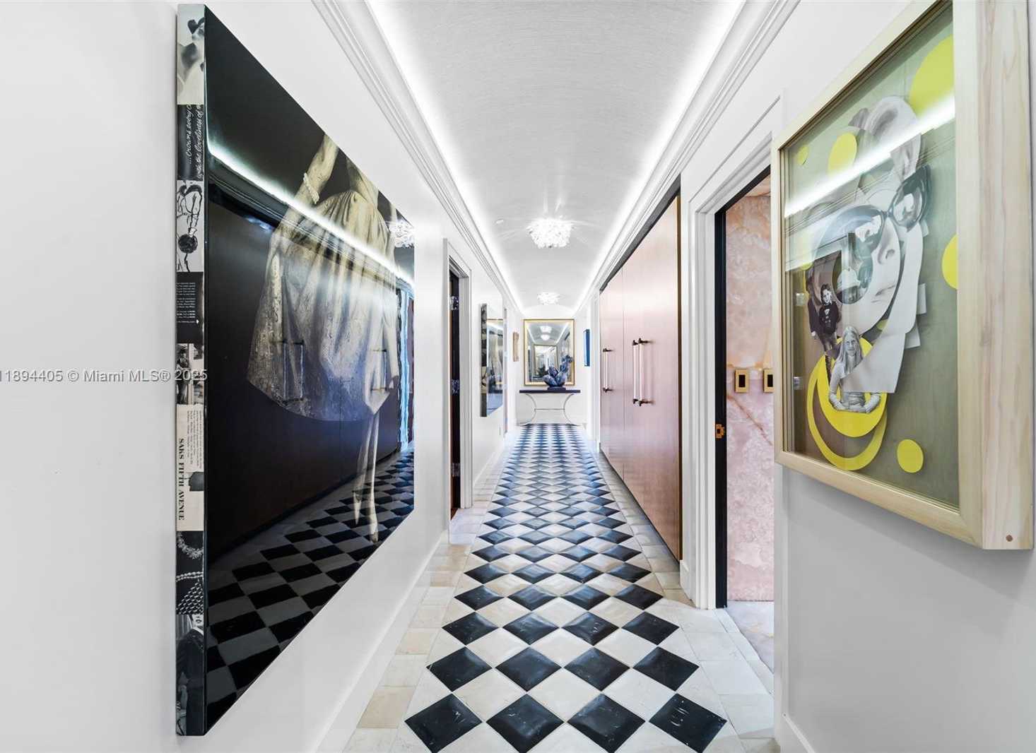 Small Image of 7000 ISLAND BLVD #PH-02, Aventura Number 26