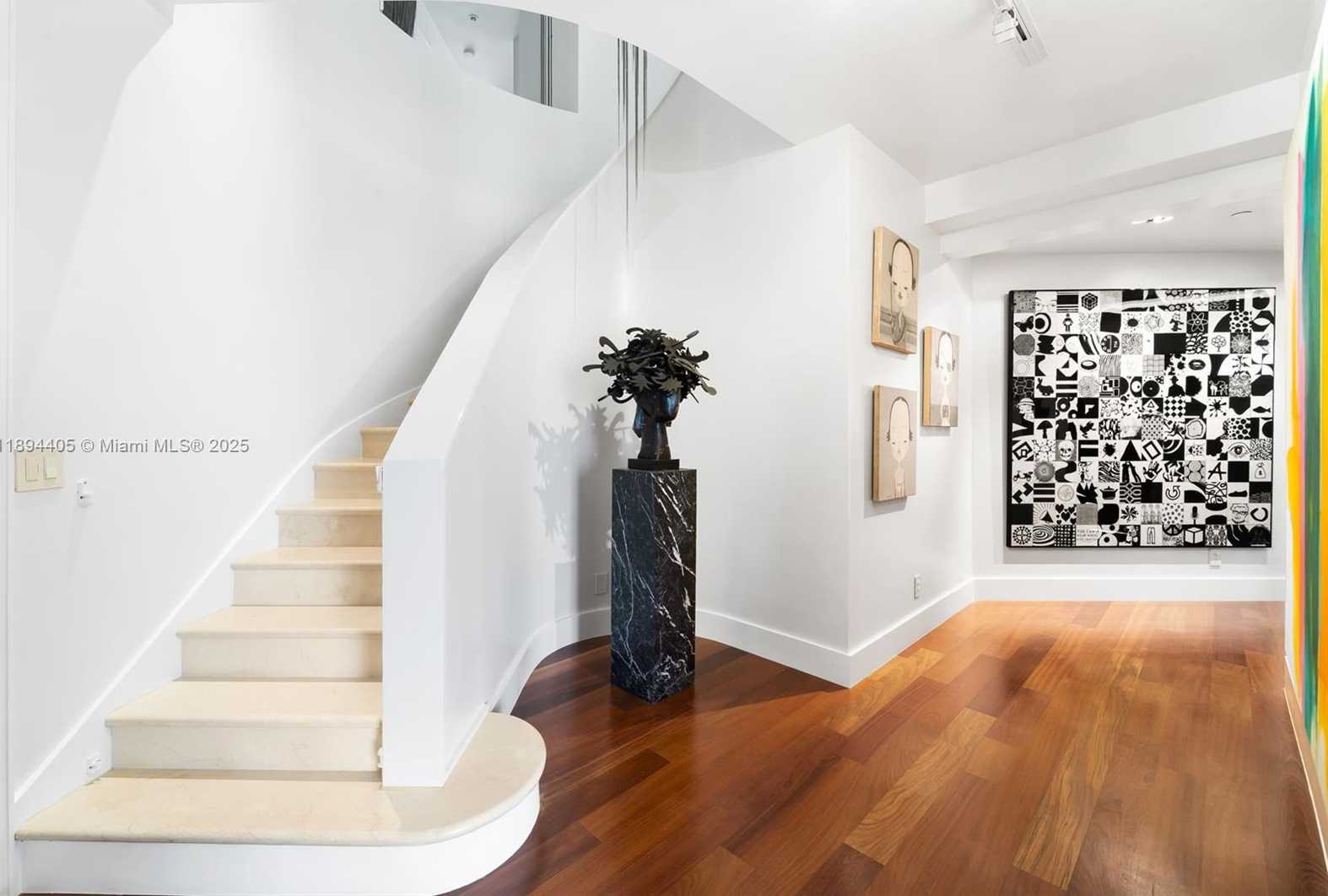 Small Image of 7000 ISLAND BLVD #PH-02, Aventura Number 35