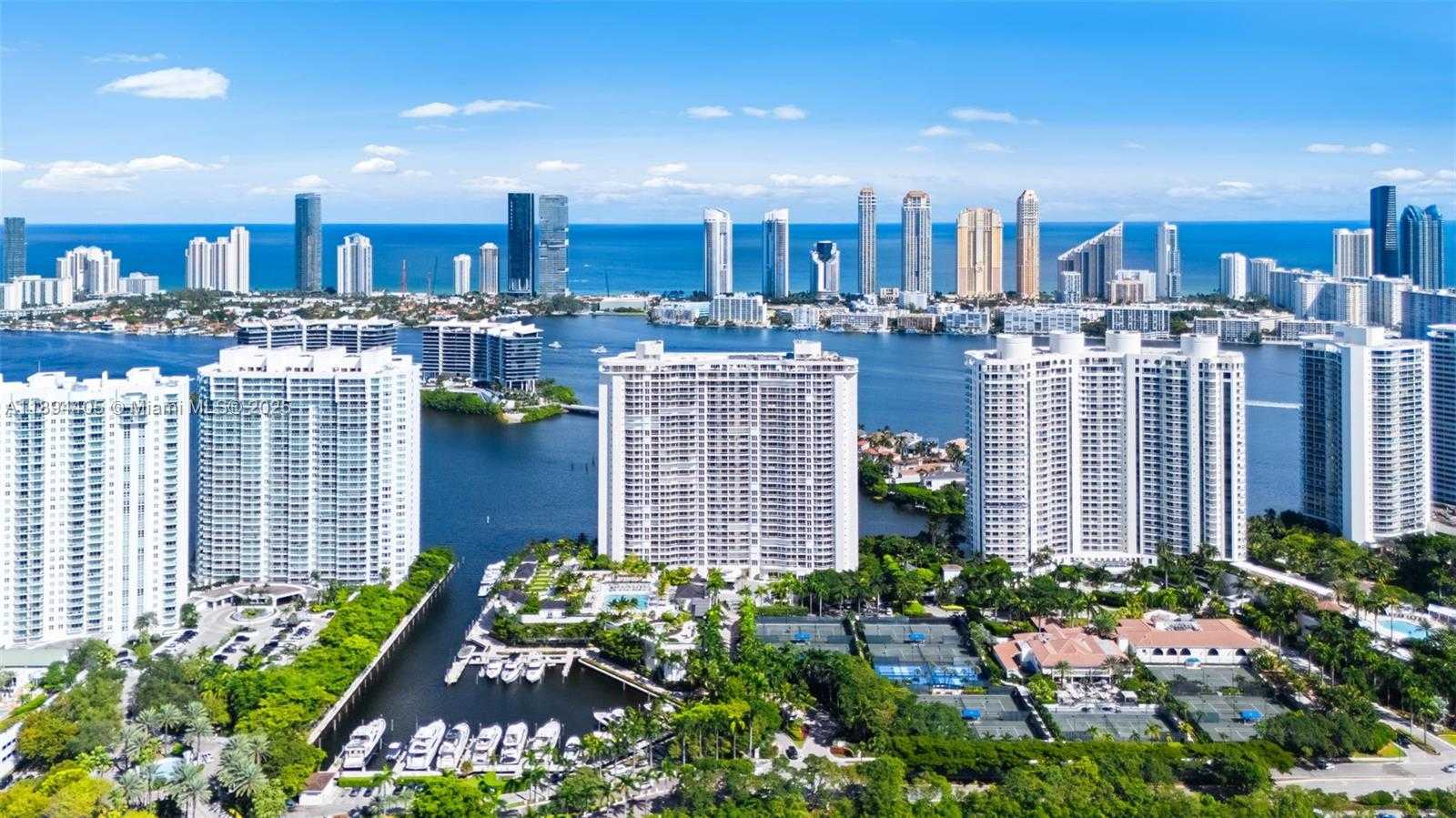 Small Image of 7000 ISLAND BLVD #PH-02, Aventura Number 46