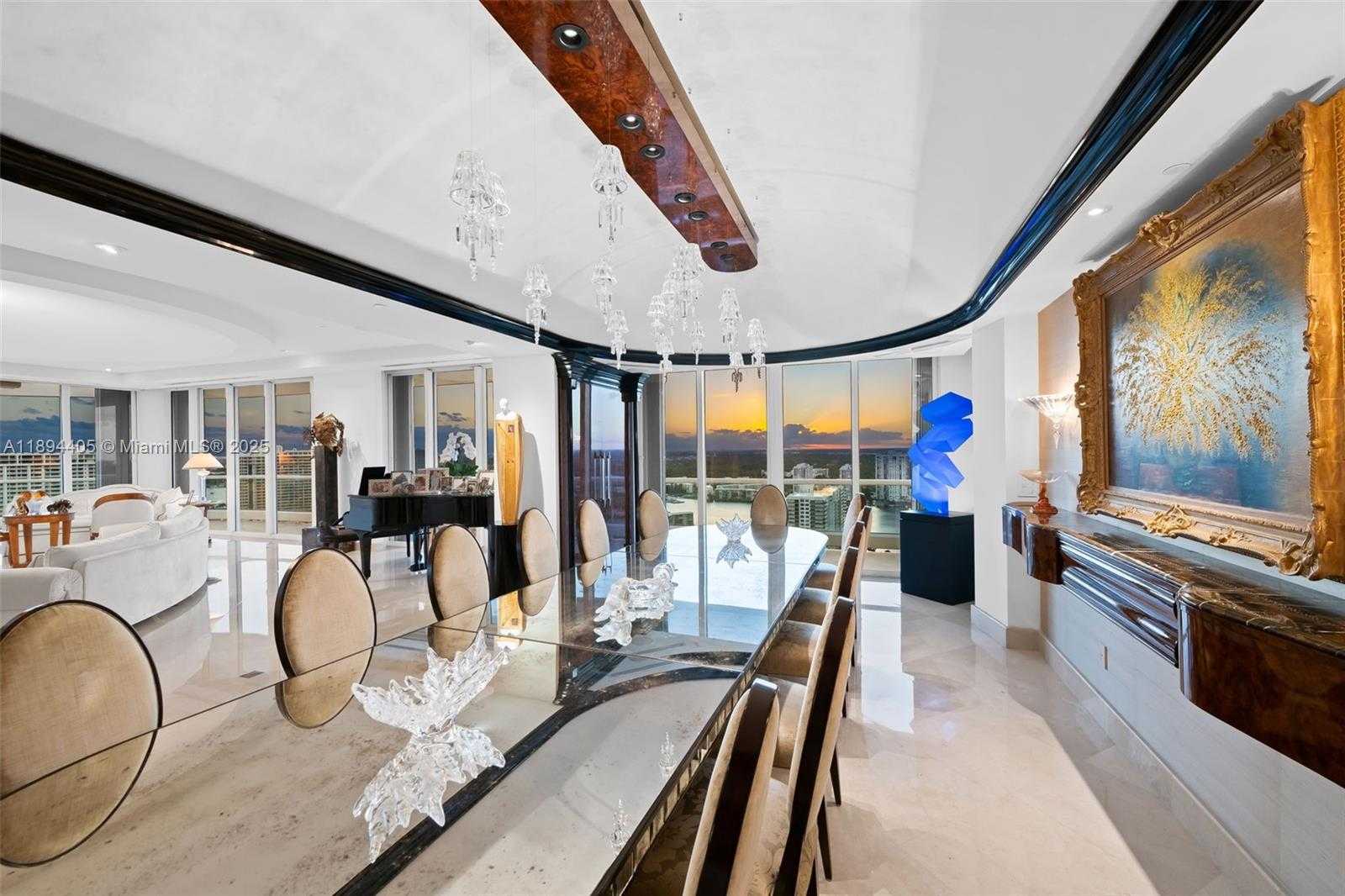 Small Image of 7000 ISLAND BLVD #PH-02, Aventura Number 6