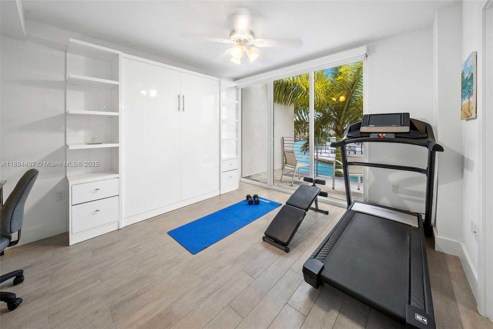Small Image of 33 Shore Dr E, Miami, FL 33133, USA Number 28