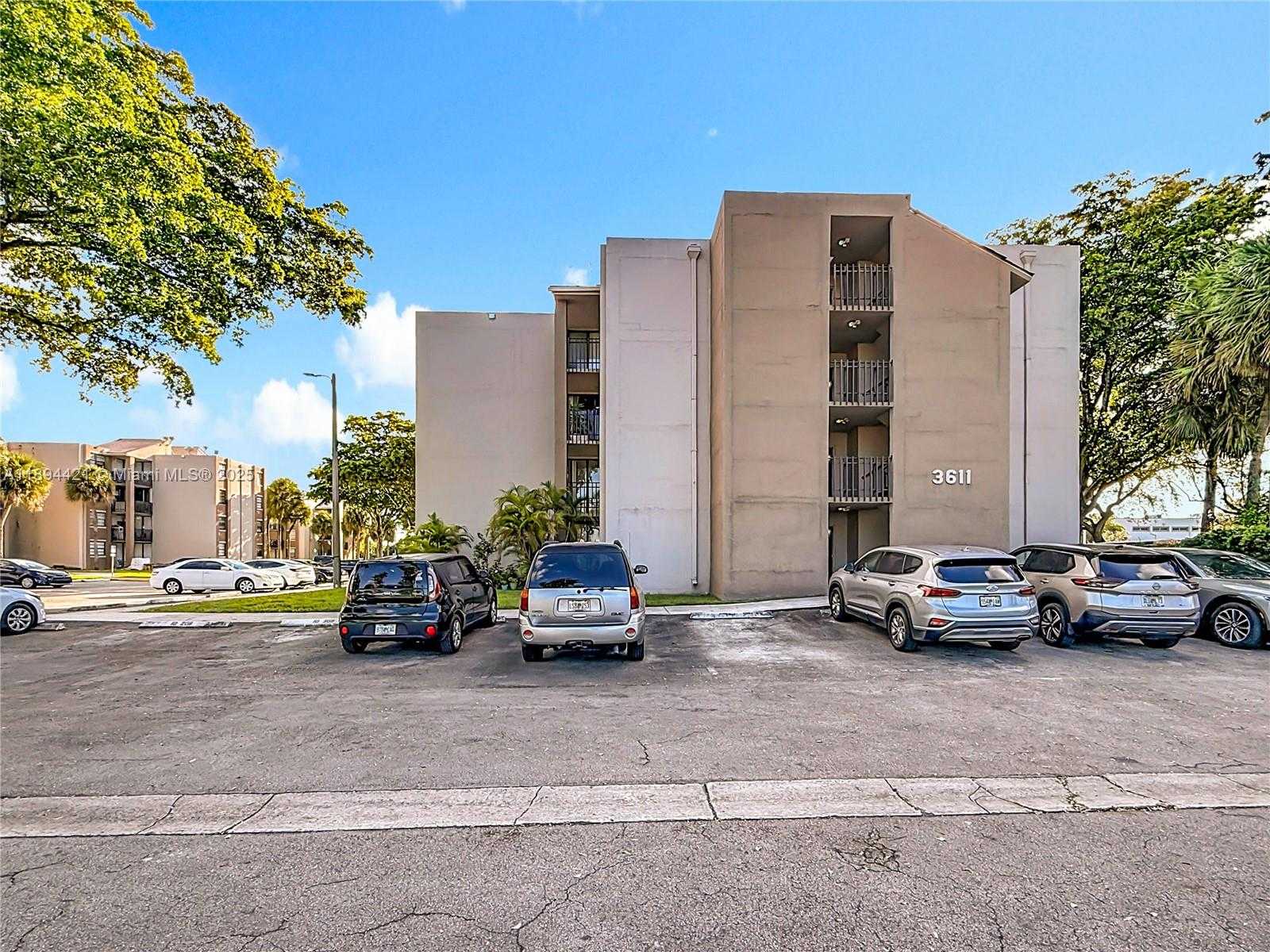 Small Image of 3611 SOUTH WEST 117TH AVE #10-207, Miami Number 24