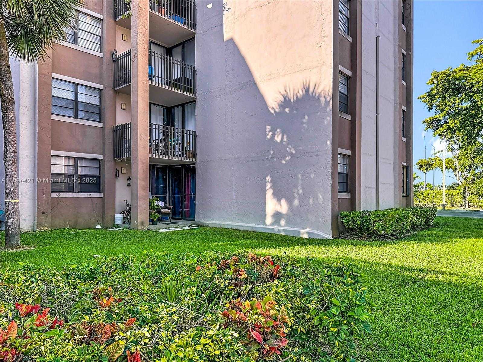 Small Image of 3611 SOUTH WEST 117TH AVE #10-207, Miami Number 25