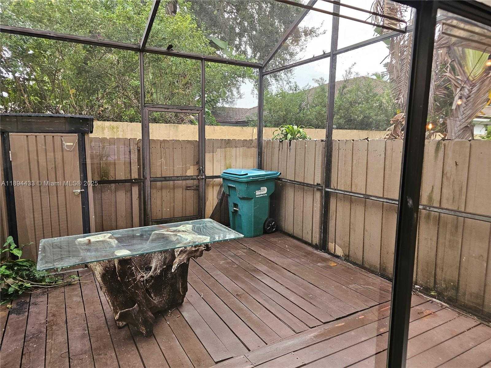 Small Image of 10142 SOUTH WEST 77TH CT #10142, Miami Number 5