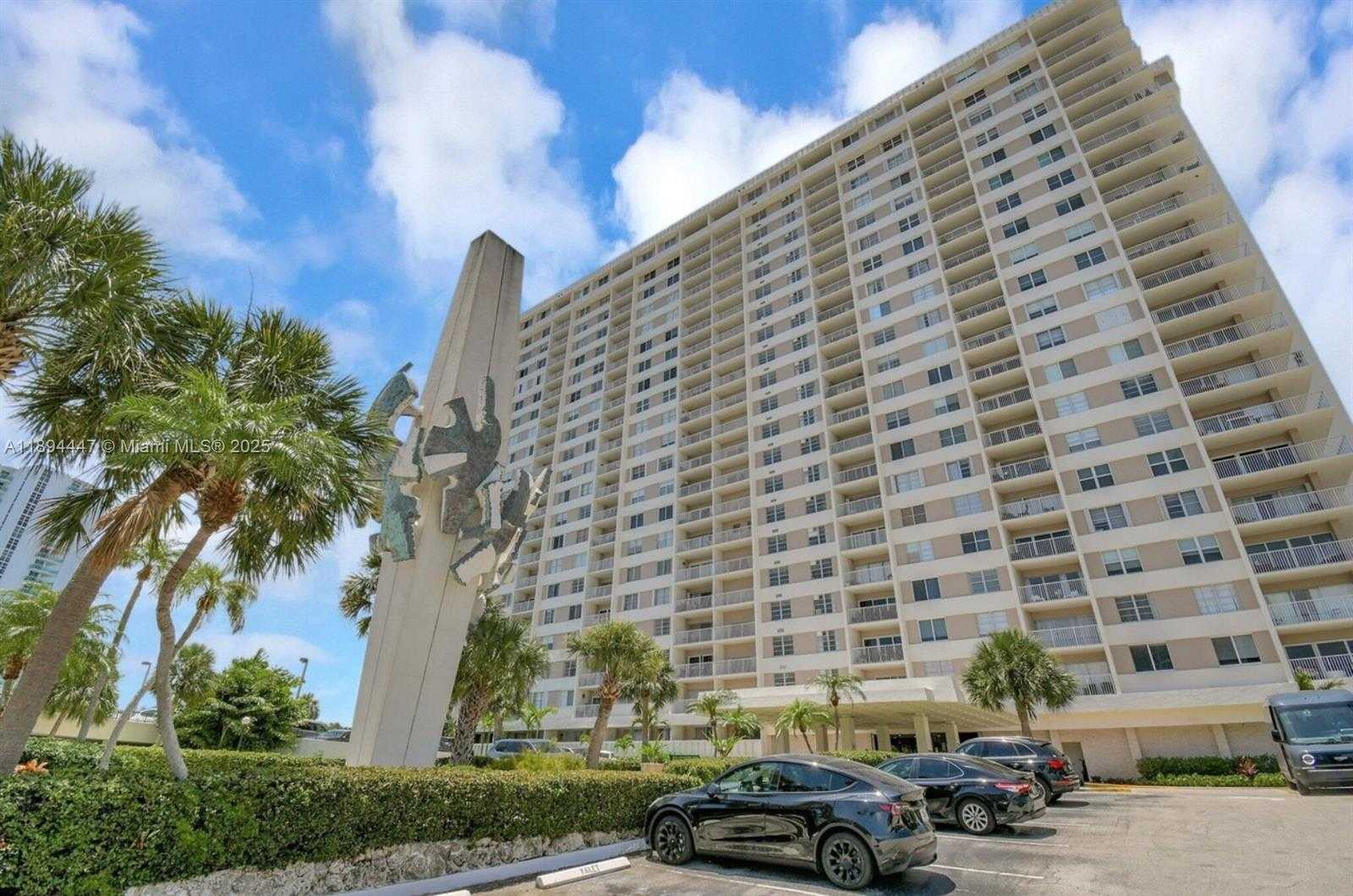 Small Image of 300 BAYVIEW DR #2014, Sunny Isles Beach Number 36