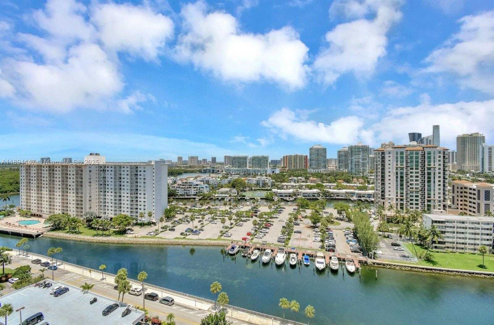 Small Image of 300 BAYVIEW DR #2014, Sunny Isles Beach Number 37