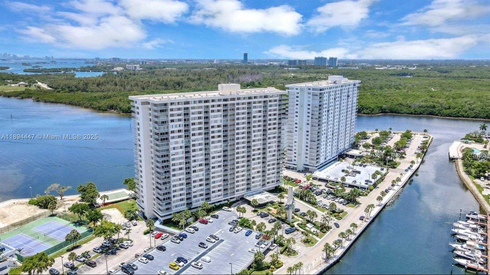 Small Image of 300 BAYVIEW DR #2014, Sunny Isles Beach Number 39