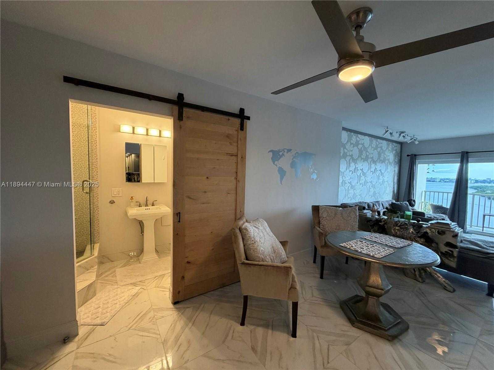 Small Image of 300 BAYVIEW DR #2014, Sunny Isles Beach Number 8
