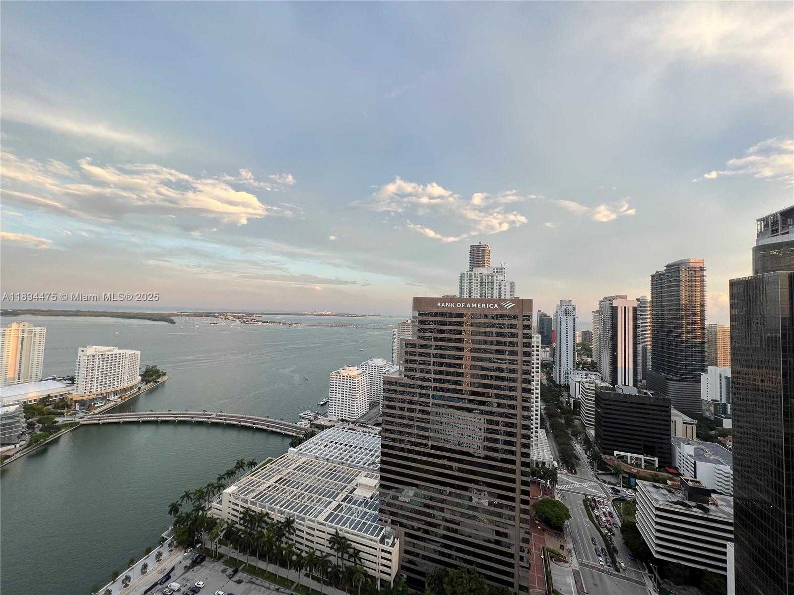 Small Image of 485 BRICKELL AVE #4109, Miami Number 13
