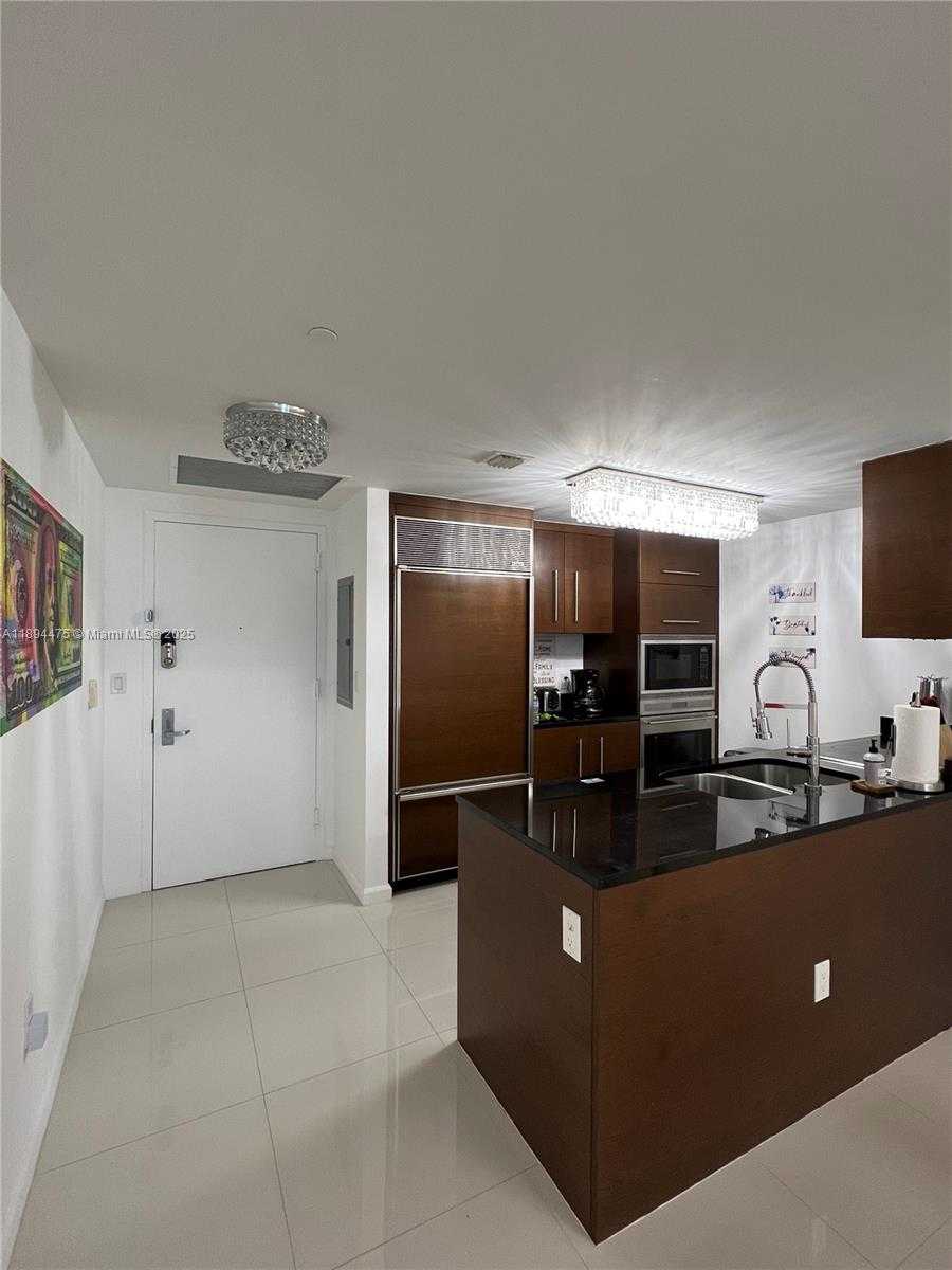 Small Image of 485 BRICKELL AVE #4109, Miami Number 2