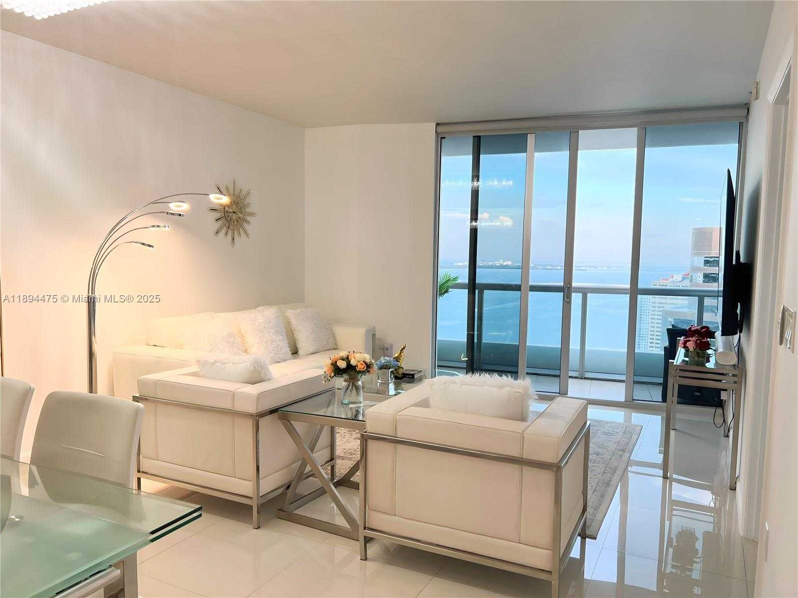 Small Image of 485 BRICKELL AVE #4109, Miami Number 3