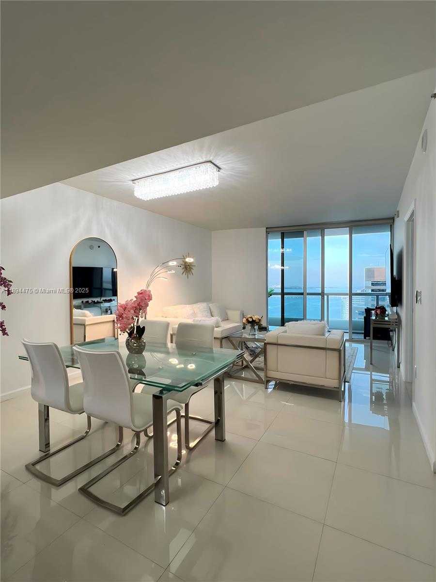 Small Image of 485 BRICKELL AVE #4109, Miami Number 4