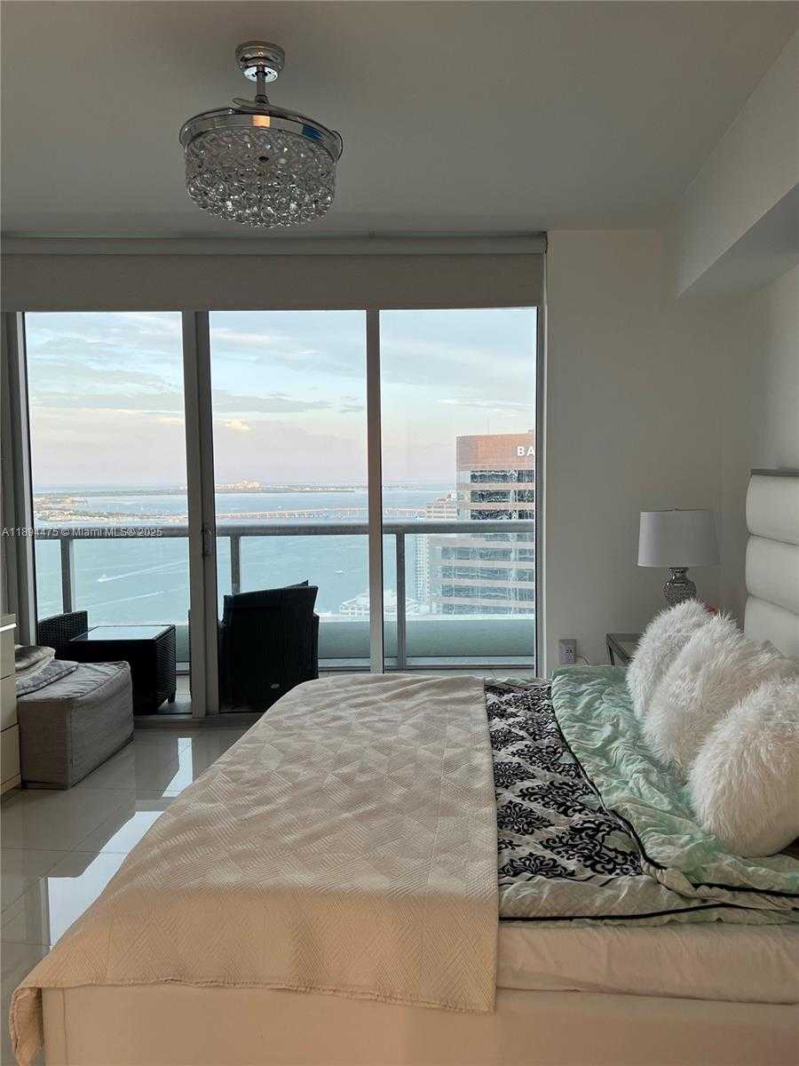 Small Image of 485 BRICKELL AVE #4109, Miami Number 8