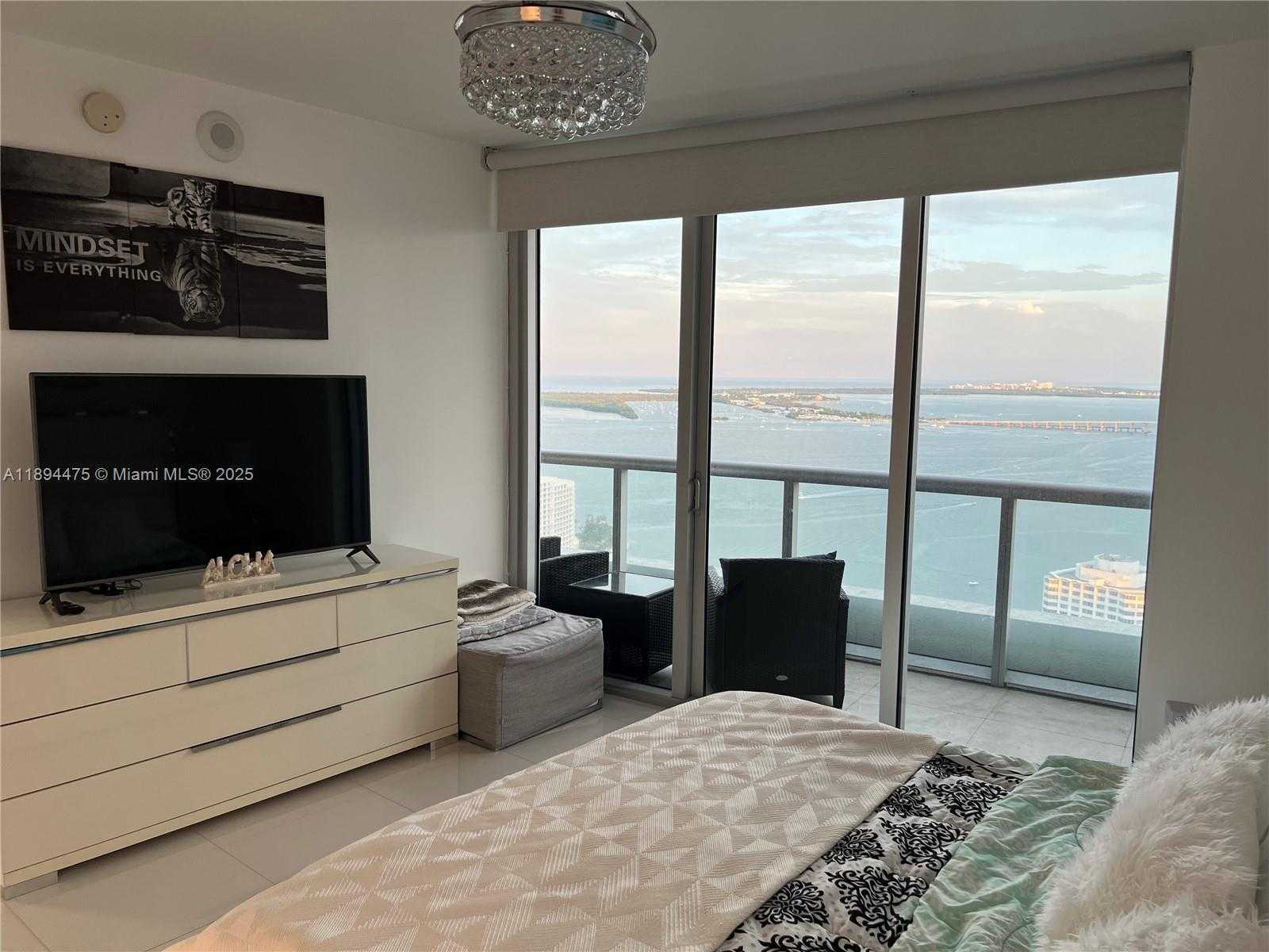 Small Image of 485 BRICKELL AVE #4109, Miami Number 9