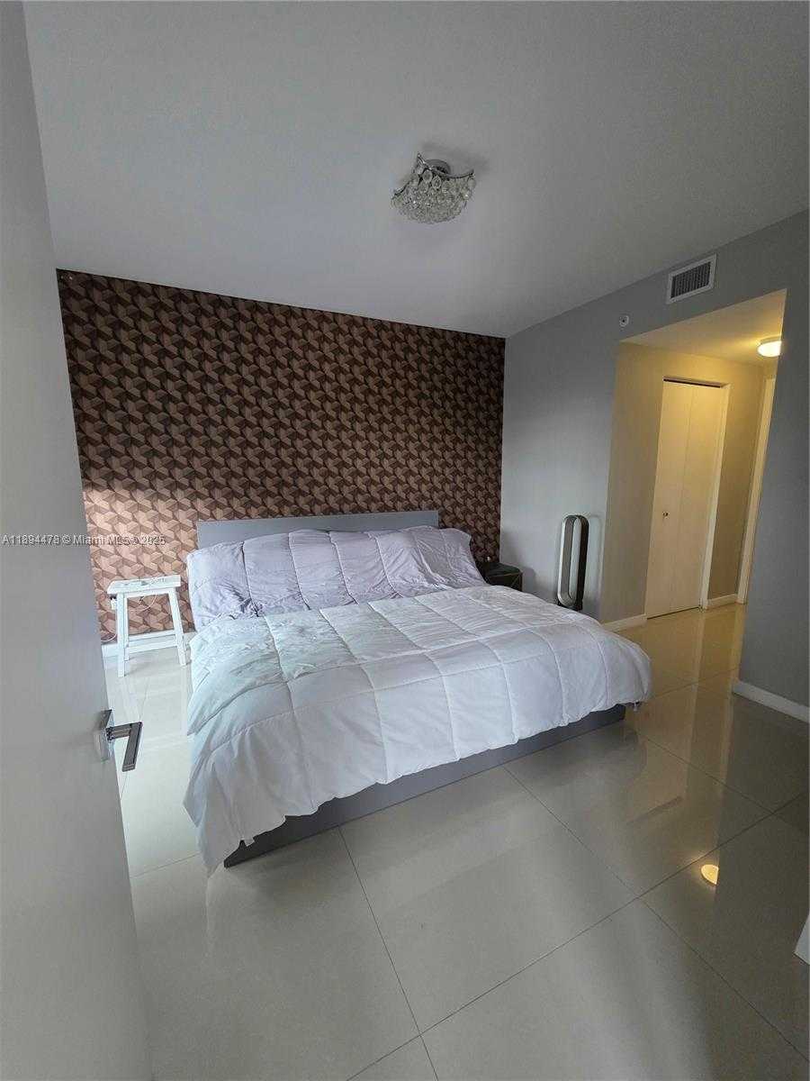 Small Image of 488 NORTH EAST 18TH ST #301, Miami Number 15