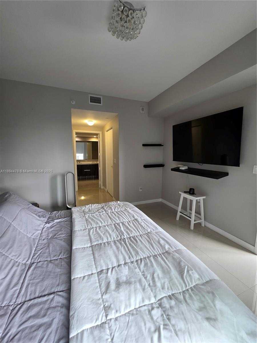 Small Image of 488 NORTH EAST 18TH ST #301, Miami Number 16