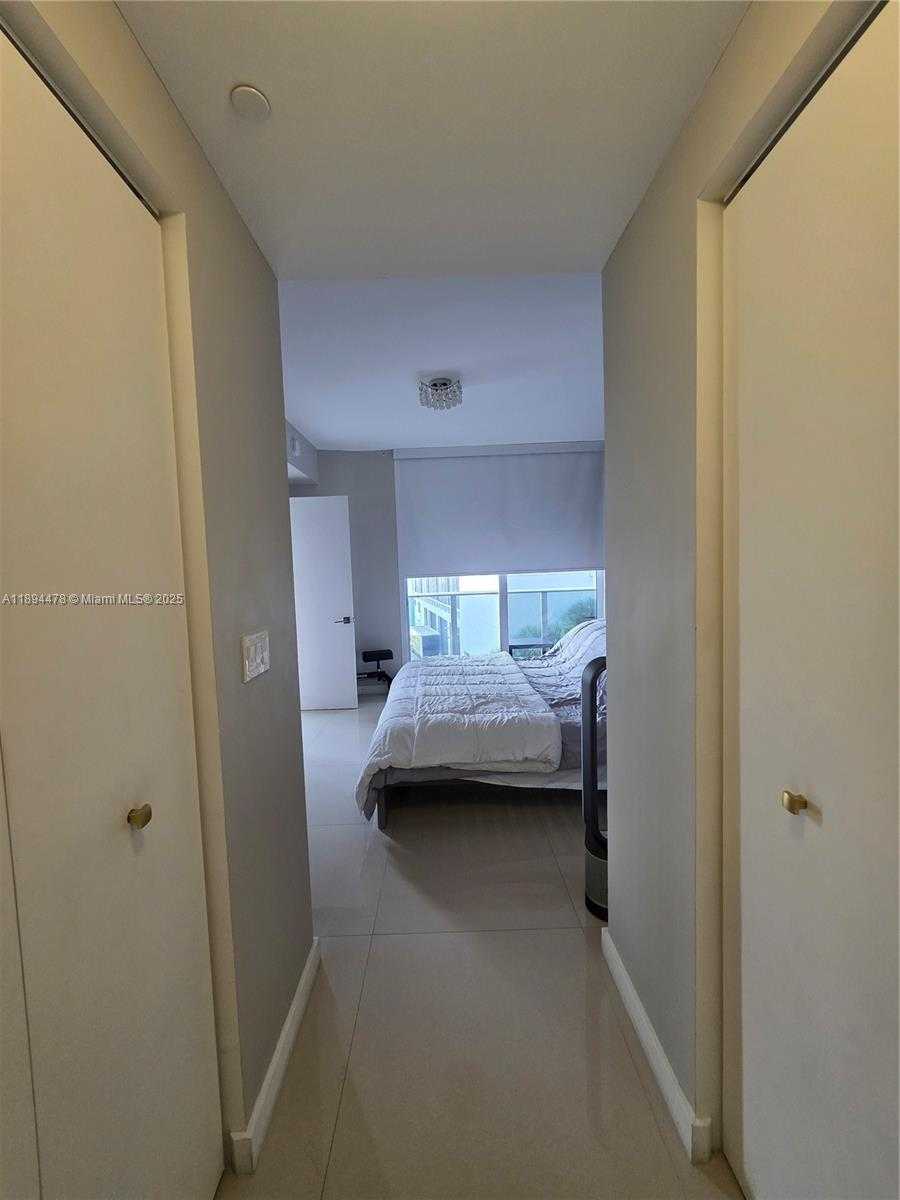 Small Image of 488 NORTH EAST 18TH ST #301, Miami Number 19