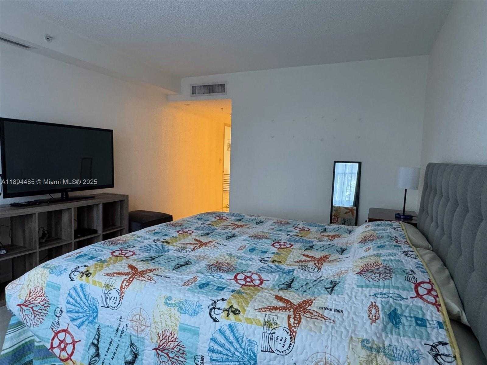 Small Image of 2501 SOUTH OCEAN DR #328, Hollywood Number 4