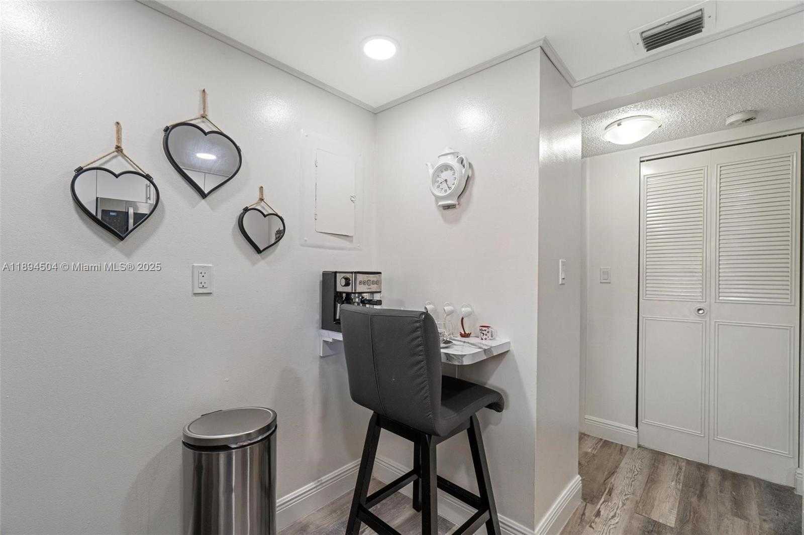Small Image of 9441 SOUTH WEST 4TH ST #204, Miami Number 10