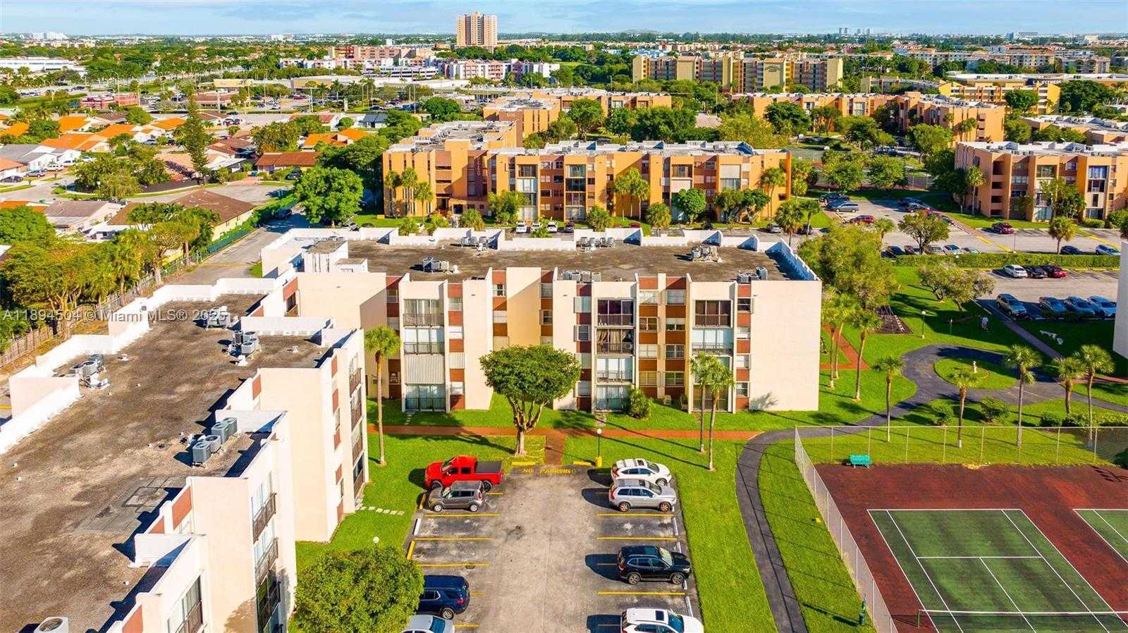 Small Image of 9441 SOUTH WEST 4TH ST #204, Miami Number 22