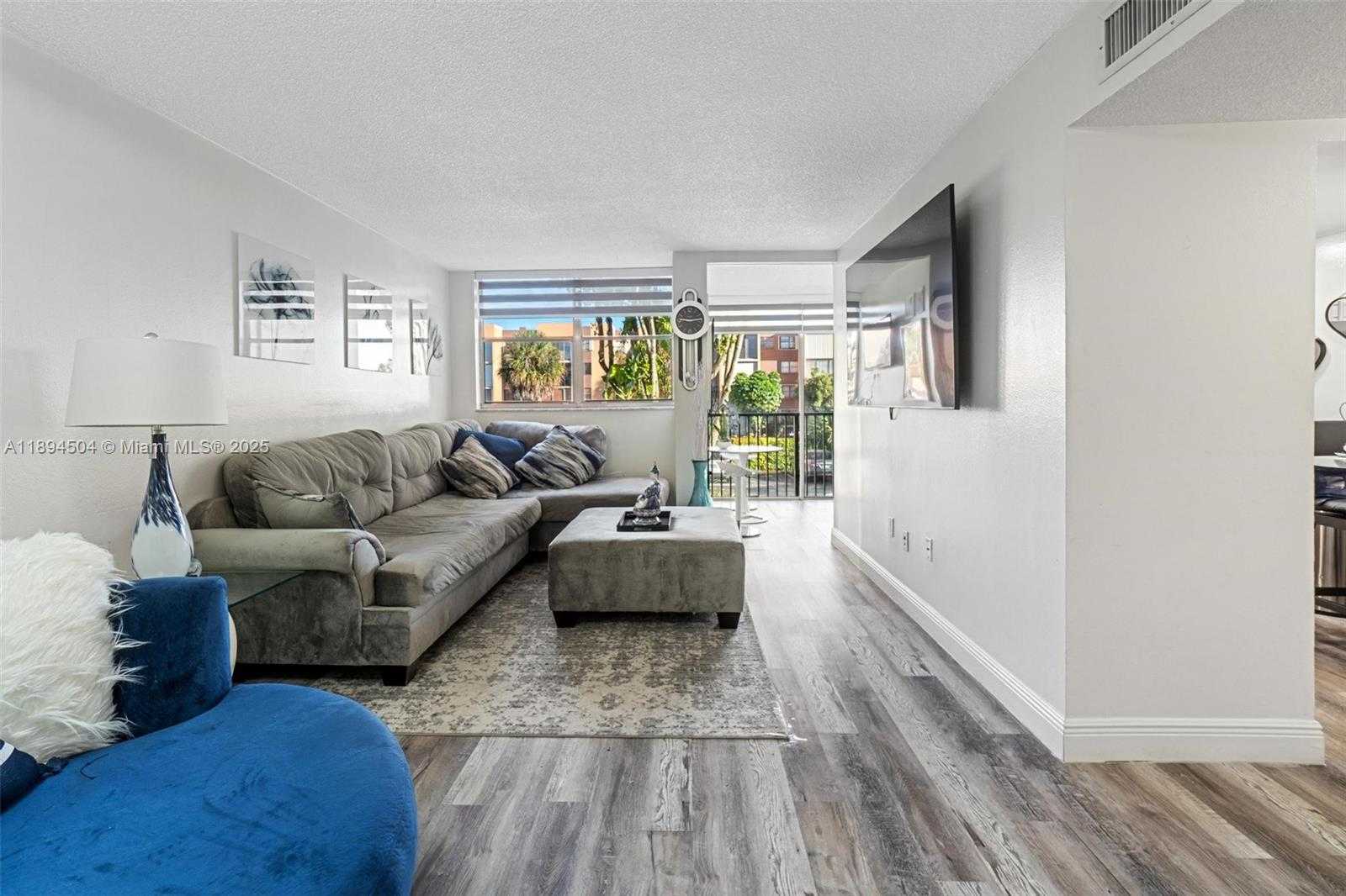 Small Image of 9441 SOUTH WEST 4TH ST #204, Miami Number 3